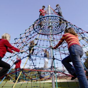 Studsmatta h. 7,5m (fall height 2m)