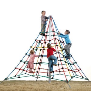 Studsmatta h. 3m (fall height 2,35m)