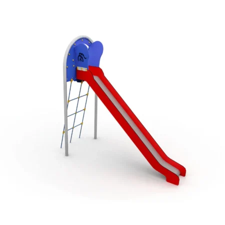 Öppen rutschkana med repstege