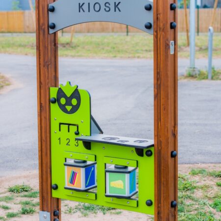 Temalek Aktivitetsvägg Kiosk