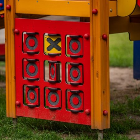 Lekpanel Aktivitetsvägg Tic