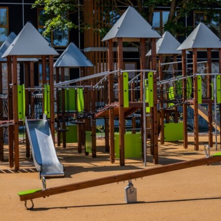 Lekställning Gamla stan Midi