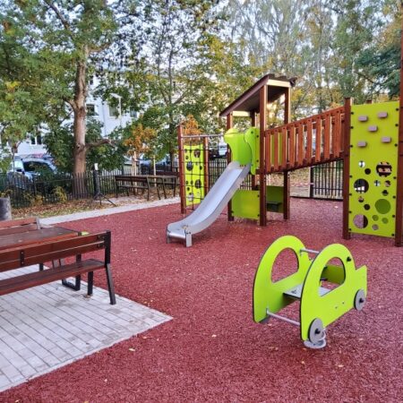 Lekställning Annely