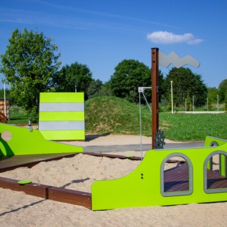 Sandlåda Lekskepp med sandlåda Oas