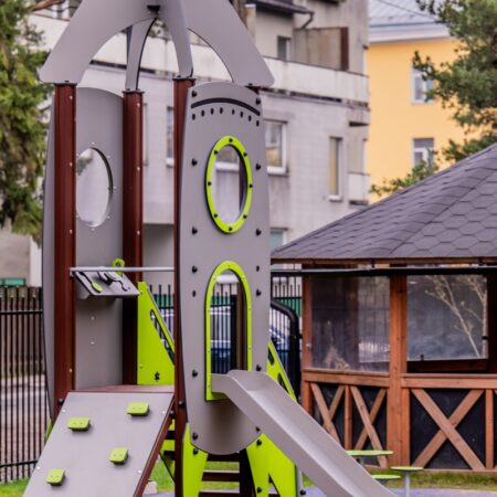 Lekställning för småbarn Racket