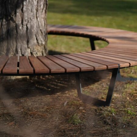 Parkbänk KUNDERI (1,30 m), böjd