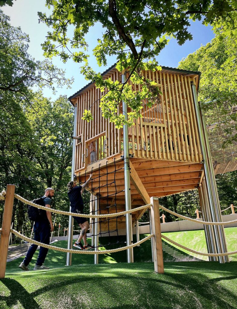 517617377_778238604729726_2721414172547458132_n